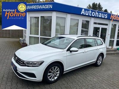 Gebraucht VW Passat 180 PS (132 kW) 2019 Weiß Kombi