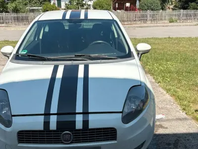 Gebraucht Fiat Punto Sport 88 PS (64 kW) 2009 Weiß Kleinwagen