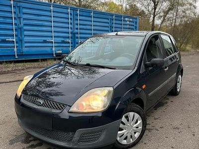 Gebraucht Ford Fiesta 69 PS (50 kW) 2006 Blau Kleinwagen