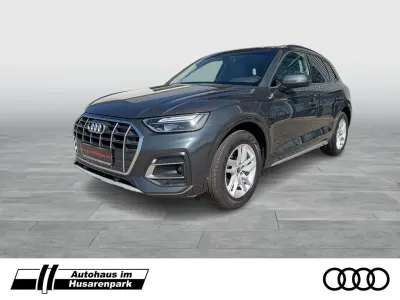 Używany Audi Q5 Ambiente 163 KM (119 kW) 2022 Szary SUV
