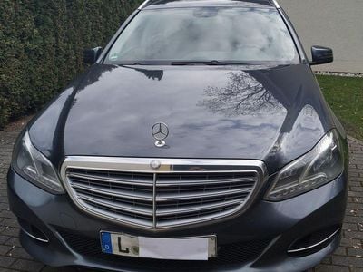 Gebraucht Mercedes E200 136 PS (100 kW) 2013 Blau Kombi