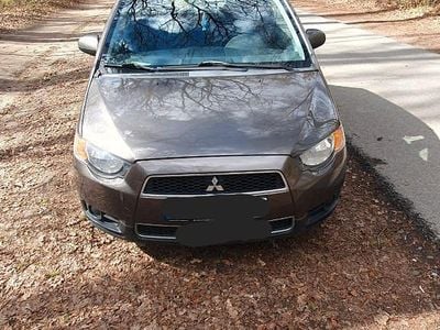 Usata Mitsubishi Colt 95 CV (69 kW) 2011 Marrone Utilitaria