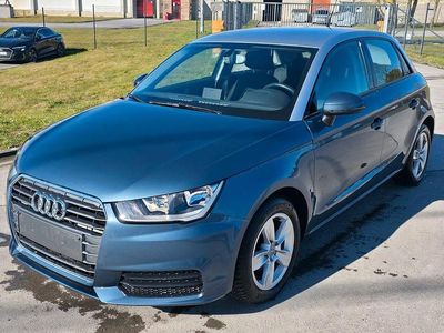 Gebraucht Audi A1 Sport 95 PS (69 kW) 2018 Blau Limousine