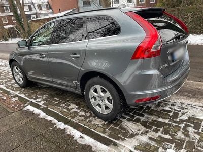 Gebraucht Volvo XC60 Momentum 190 PS (139 kW) 2015 Grau SUV