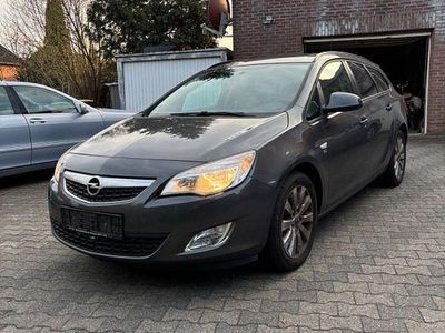 Gebraucht Opel Astra S 131 PS (96 kW) 2012 Grau Kombi