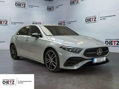 Gebraucht Mercedes A200 AMG 150 PS (110 kW) 2025 Alpingrau Limousine
