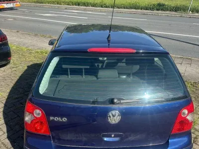 Gebraucht VW Polo Trendline 86 PS (63 kW) 2004 Blau Kleinwagen