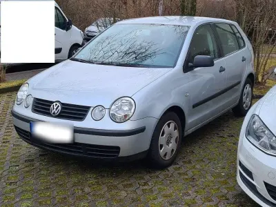 Gebraucht VW Polo 64 PS (47 kW) 2002 Silber Kleinwagen