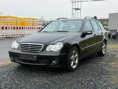 Gebraucht Mercedes C180 143 PS (105 kW) 2006 Schwarz Kombi