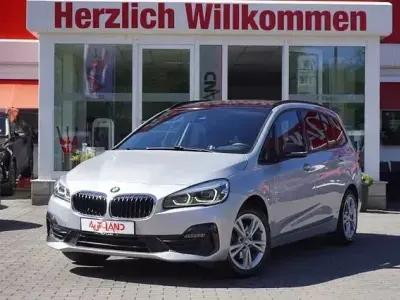 Gebraucht BMW 216 Sport Line 109 PS (80 kW) 2019 Silber Kombi