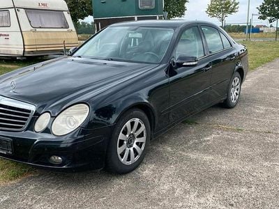Mercedes E200