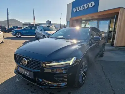 Usata Volvo V60 Plus 253 CV (186 kW) 2022 Nero Station wagon