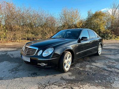Schwarz Gebraucht 2008 Mercedes E200 Limousine | 4.600 €
