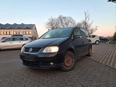 Gebraucht VW Touran Basis 116 PS (85 kW) 2005 Schwarz Van / Kleinbus