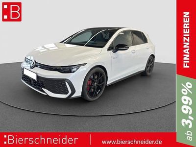 Weiß Gebraucht 2025 VW Golf Style Limousine | 38.950 € (Fairer Preis)