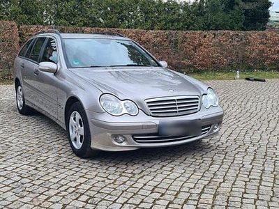 Gebraucht Mercedes C220 150 PS (110 kW) 2005 Grau Kombi