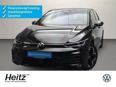 Grenadillschwarz metallic Neu 2025 VW Golf VIII R-line Limousine | 44.875 € (Guter Preis)