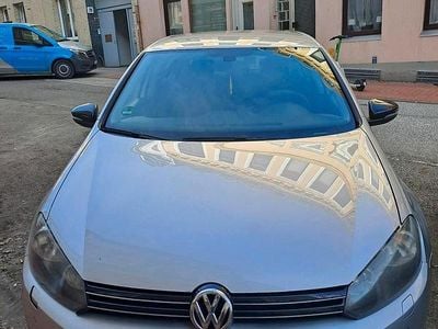 Gebraucht VW Golf VI 105 PS (77 kW) 2011 Silber Kleinwagen
