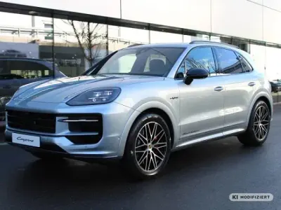 Neu Porsche Cayenne 520 PS (382 kW) 2026 Dolomitsilbermetallic (metallic) SUV