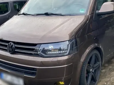 Gebraucht VW Multivan 140 PS (102 kW) 2010 Braun Van / Kleinbus