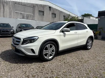 Gebraucht Mercedes GLA220 Style 170 PS (125 kW) 2014 Weiß SUV