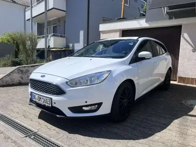 Gebraucht Ford Focus Business Edition 120 PS (88 kW) 2018 Weiß Kombi