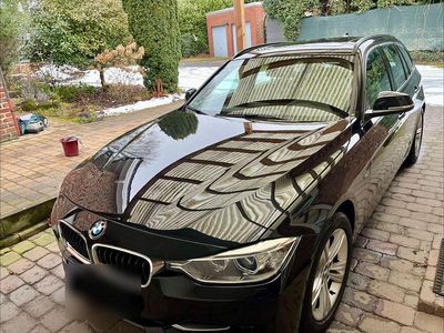 Gebraucht BMW 320 Sport Line 184 PS (135 kW) 2014 Schwarz Kombi