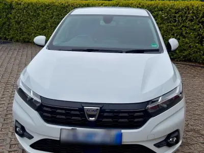 Käytetty Dacia Sandero Expression 91 HP (66 kW) 2022 Valkoinen Viistoperä