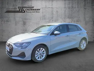 Neu Audi A3 150 PS (110 kW) 2026 Grau Limousine