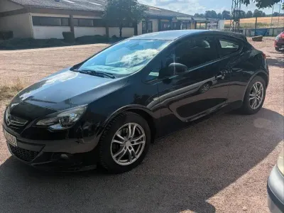 Gebraucht Opel Astra GTC 100 PS (73 kW) 2026 Schwarz Coupé