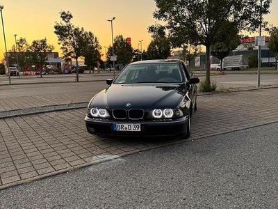 BMW 528