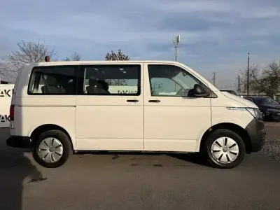 Używany VW Caravelle Trendline 110 KM (80 kW) 2021 Biały Van