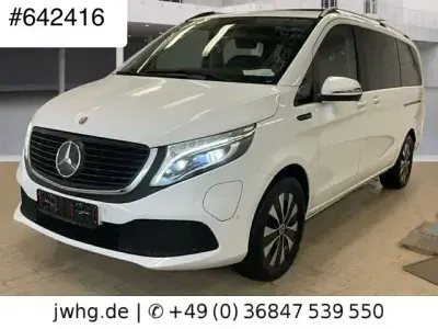 Gebraucht Mercedes EQV300 150 kW (204 PS) 2022 Arktikweiss Van / Kleinbus