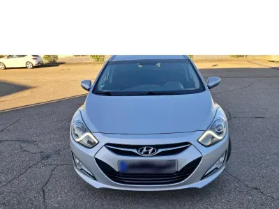 Gebraucht Hyundai i40 135 PS (99 kW) 2014 Silber Kombi