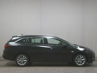 Second-hand Opel Astra Elegance 122 CP (89 kW) 2020 Negru Break