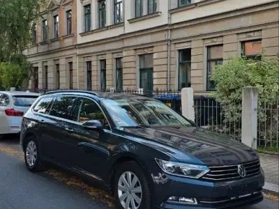 Gebraucht VW Passat 150 PS (110 kW) 2015 Grau Kombi