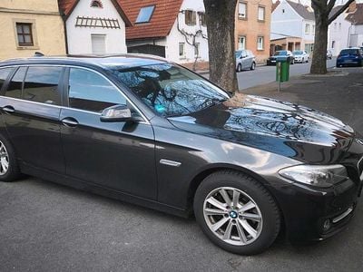 Gebraucht BMW 520 190 PS (139 kW) 2015 Braun Kombi