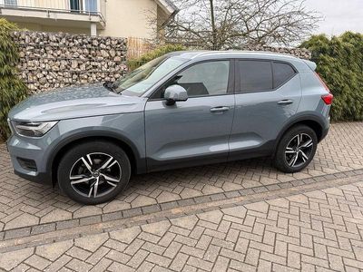 Gebraucht Volvo XC40 Momentum 163 PS (119 kW) 2020 Grau SUV
