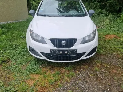 Gebraucht Seat Ibiza Reference 60 PS (44 kW) 2011 Weiß Kleinwagen