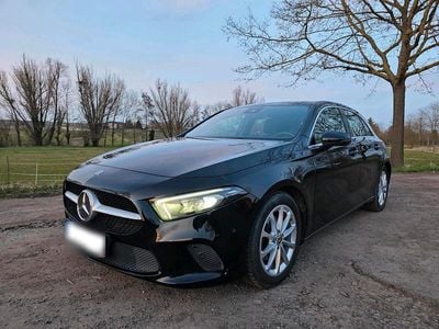 Second-hand Mercedes A200 Progressive 163 CP (119 kW) 2018 Negru Break