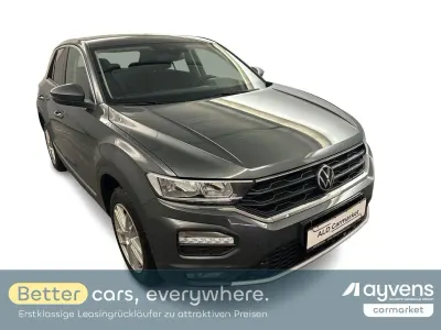 Usado VW T-Roc Active 116 HP (85 kW) 2022 Cinzento SUV