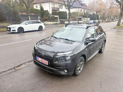Gebraucht Citroën C4 Shine 99 PS (72 kW) 2017 Schwarz Limousine