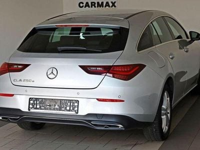 Gebraucht Mercedes CLA250e Progressive 218 PS (160 kW) 2022 Kosmosschwarz  metalliclack Limousine
