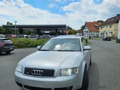 Gebraucht Audi A4 220 PS (161 kW) 2002 Silber Limousine