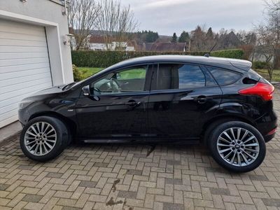 gebraucht Ford Focus 1,5 EcoBoost 110kW ST-Line Black Auto ...