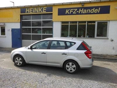 Second-hand Kia Ceed Sportswagon 109 CP (80 kW) 2009 Argintiu Break