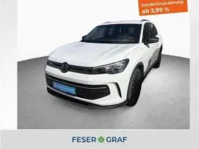 Gebraucht VW Tiguan Goal 150 PS (110 kW) 2025 Pure white SUV