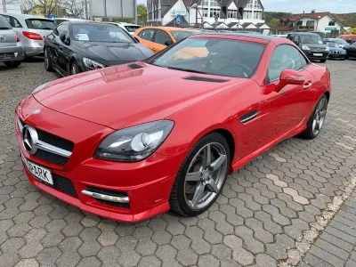 Używany Mercedes SLK250 AMG 204 KM (150 kW) 2015 Czerwony Kabriolet