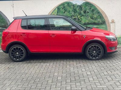 Gebraucht Skoda Fabia Monte Carlo 105 PS (77 kW) 2013 Rot Limousine