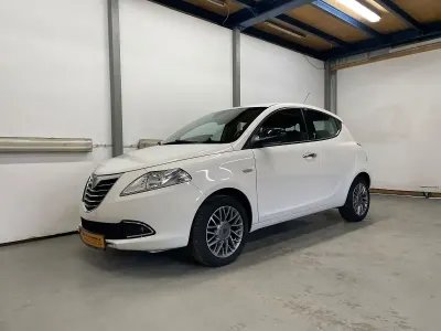 Usata Lancia Ypsilon Gold 69 CV (50 kW) 2013 Bianco Utilitaria